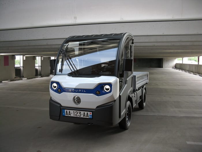 Polaris goupil G4 design transport electric